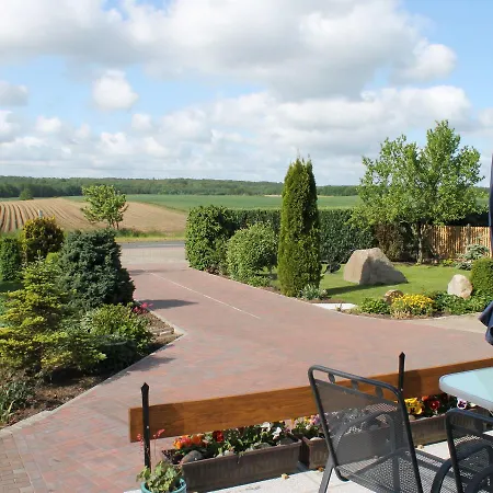 Apartment Comfortable In With Garden Steffenshagen